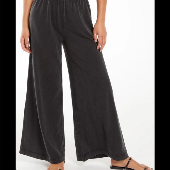 Z Supply Washed Black Scout Pants Wide Leg - Picture 2 of 2